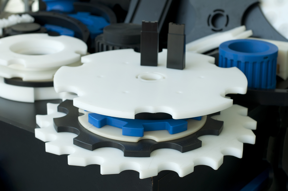 塑料机械零件的垂直成像与精密零部件加工技术探析